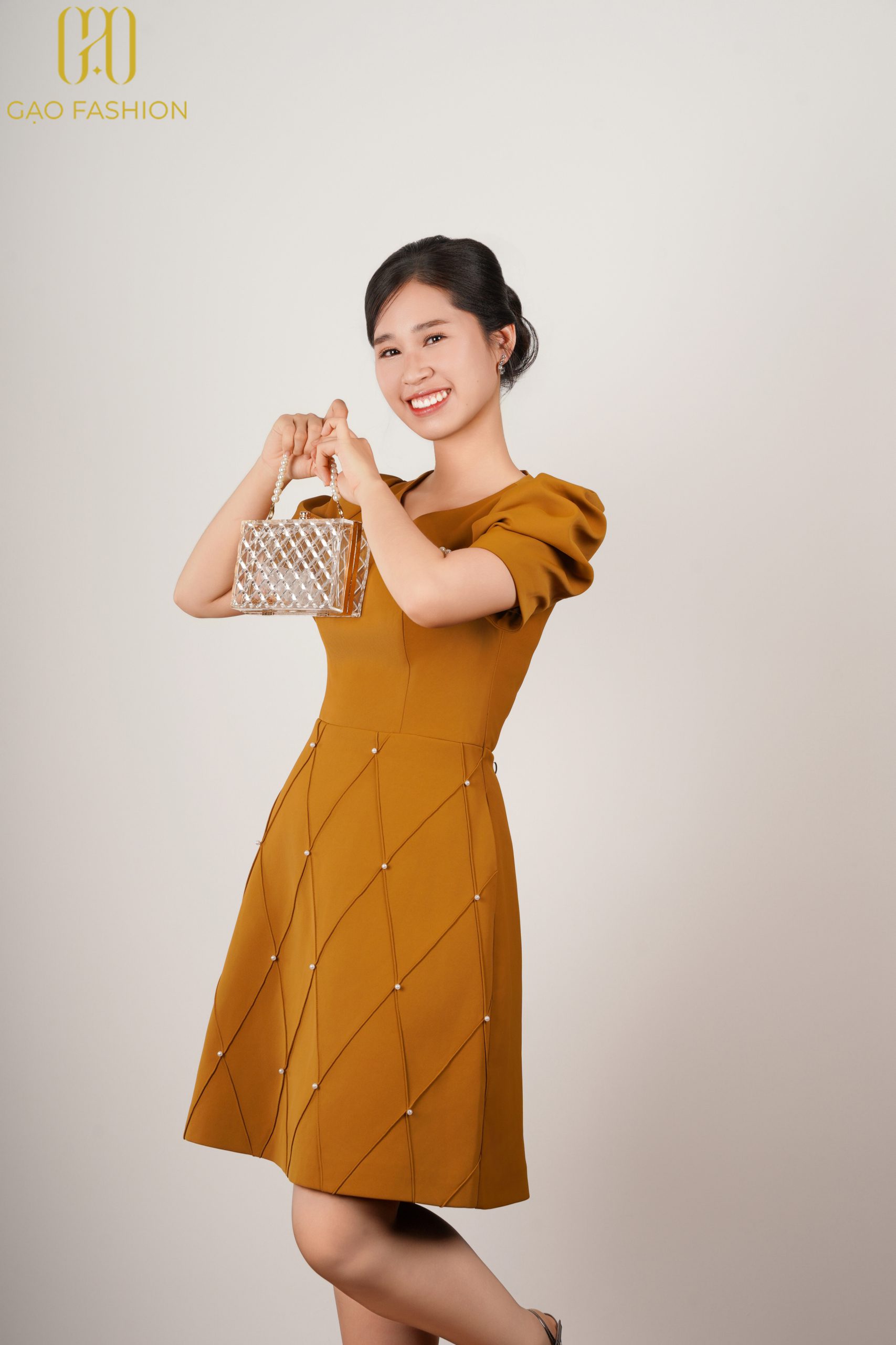 Váy Chần Hình Thoi Ba Màu Đẳng Cấp