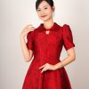 Váy cổ giọt nước