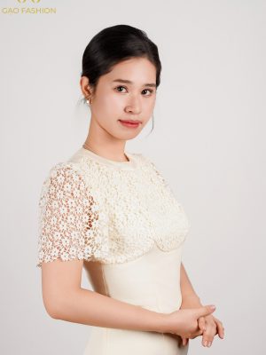 Váy phối tay ren